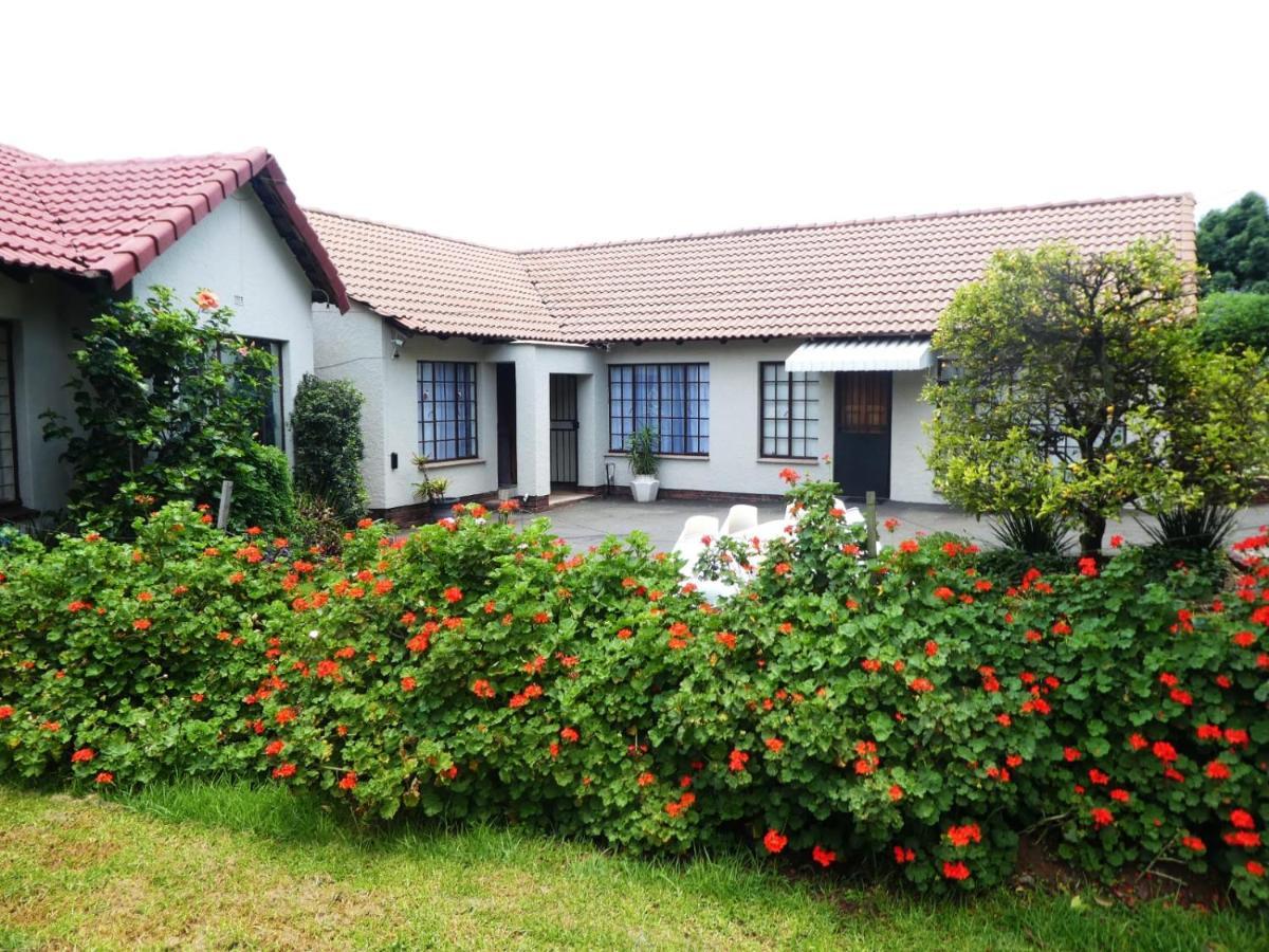 Garden Cottage In Edenvale Exterior photo